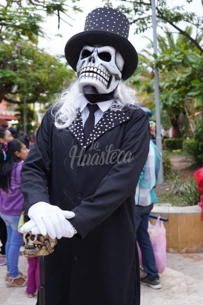 Trajes de Xantolo o dia de muertos 2019